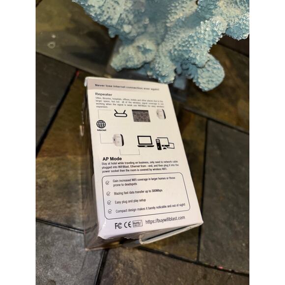 WiFi blast WiFi repeater new in box - Picture 3 of 6